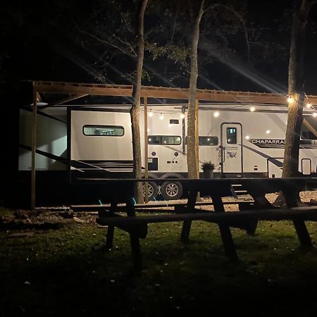 Cozy Rv Experience W/Pool+Spa Near Lake Conroe Willis Экстерьер фото