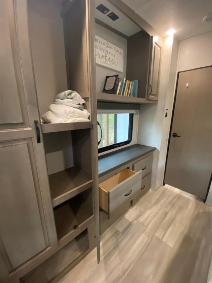 Cozy Rv Experience W/Pool+Spa Near Lake Conroe Willis Экстерьер фото