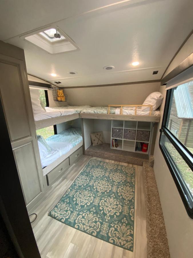 Cozy Rv Experience W/Pool+Spa Near Lake Conroe Willis Экстерьер фото