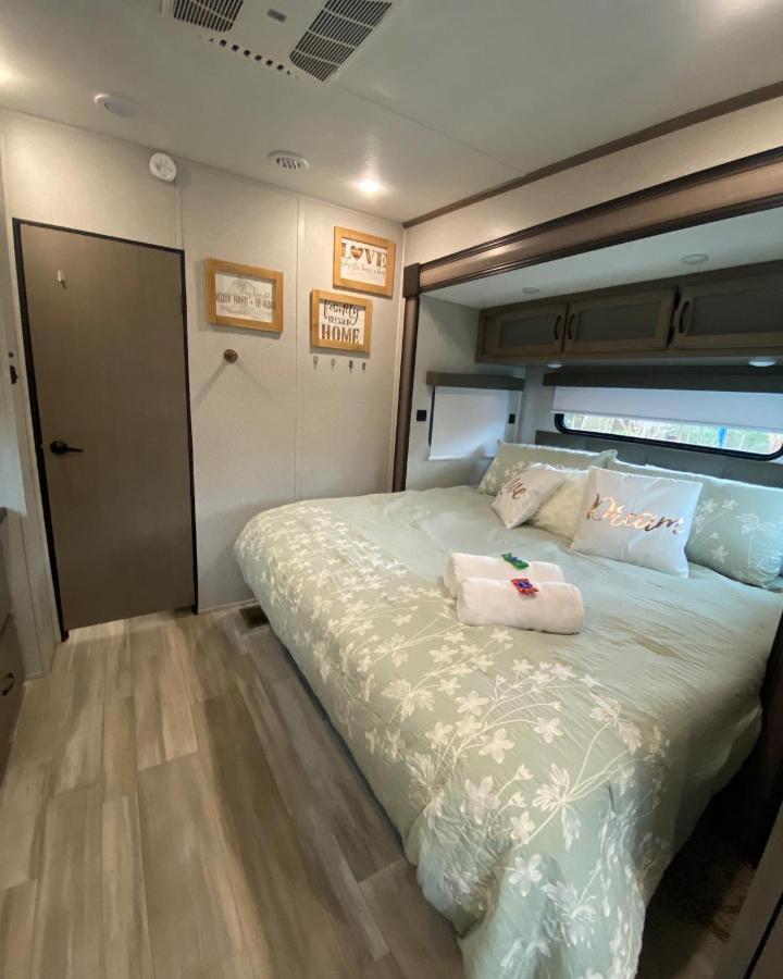 Cozy Rv Experience W/Pool+Spa Near Lake Conroe Willis Экстерьер фото
